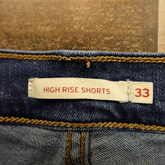 Levi’s High Rise Denim Cutoff Shorts Women’s 33 Blue Raw Hem Distressed 2.5” - Picture 2 of 10
